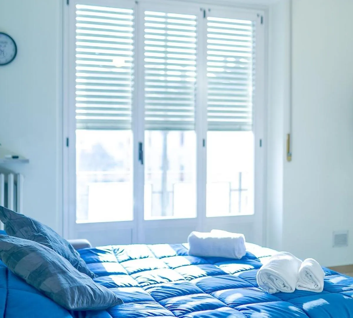 Navigli - Centro Duomo - Spacious 2 Room - Comfort Милан Италия